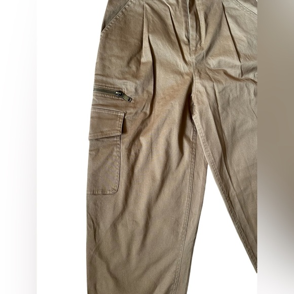 Michael Kors Tan Cargo Pants - Picture 4 of 6